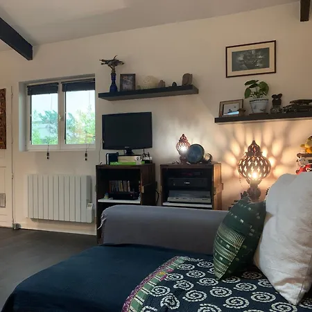 Hotel Petite Maison Dans Paris